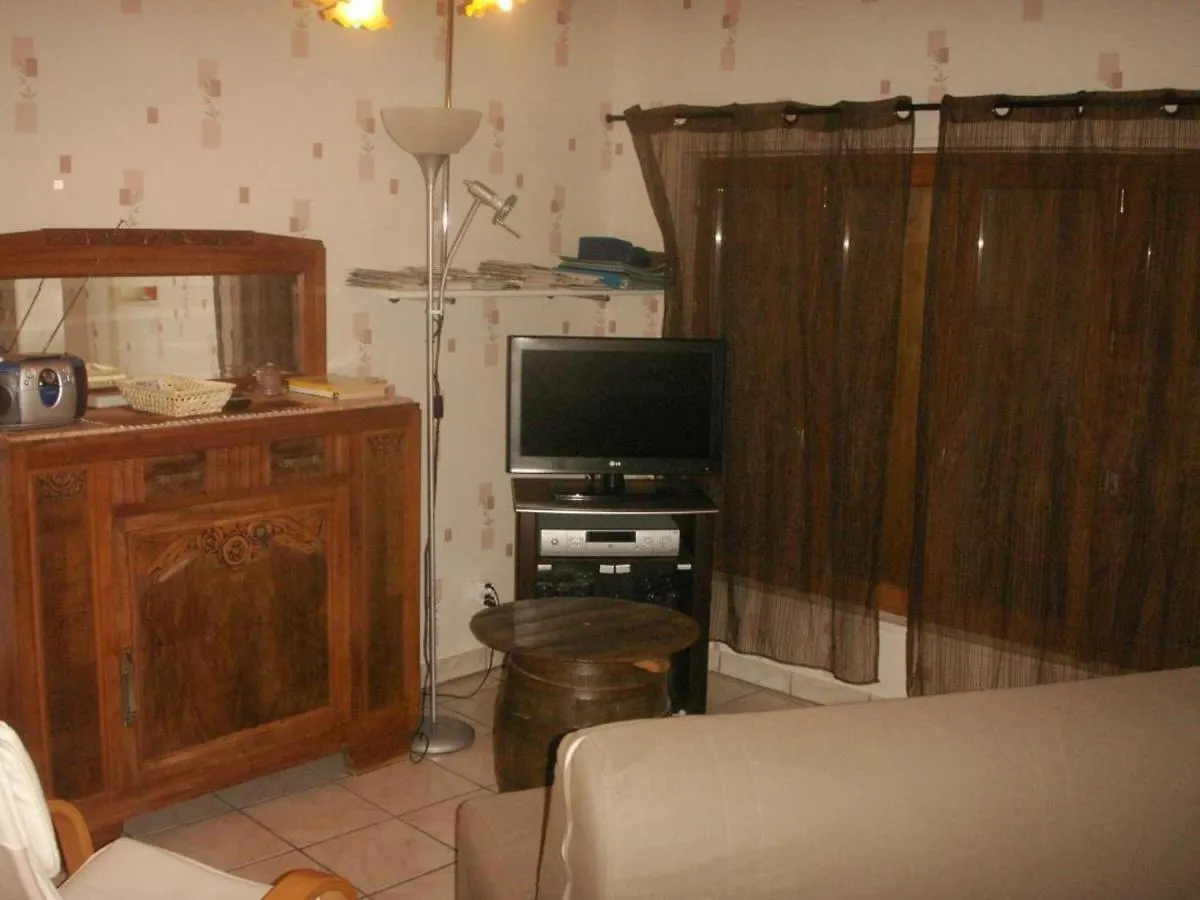 Gite Climatise Pres De La Sioule Avec Jardin Privatif, Terrasse Et Tout Confort - Fr-1-489-96 Saint-Germain-de-Salles